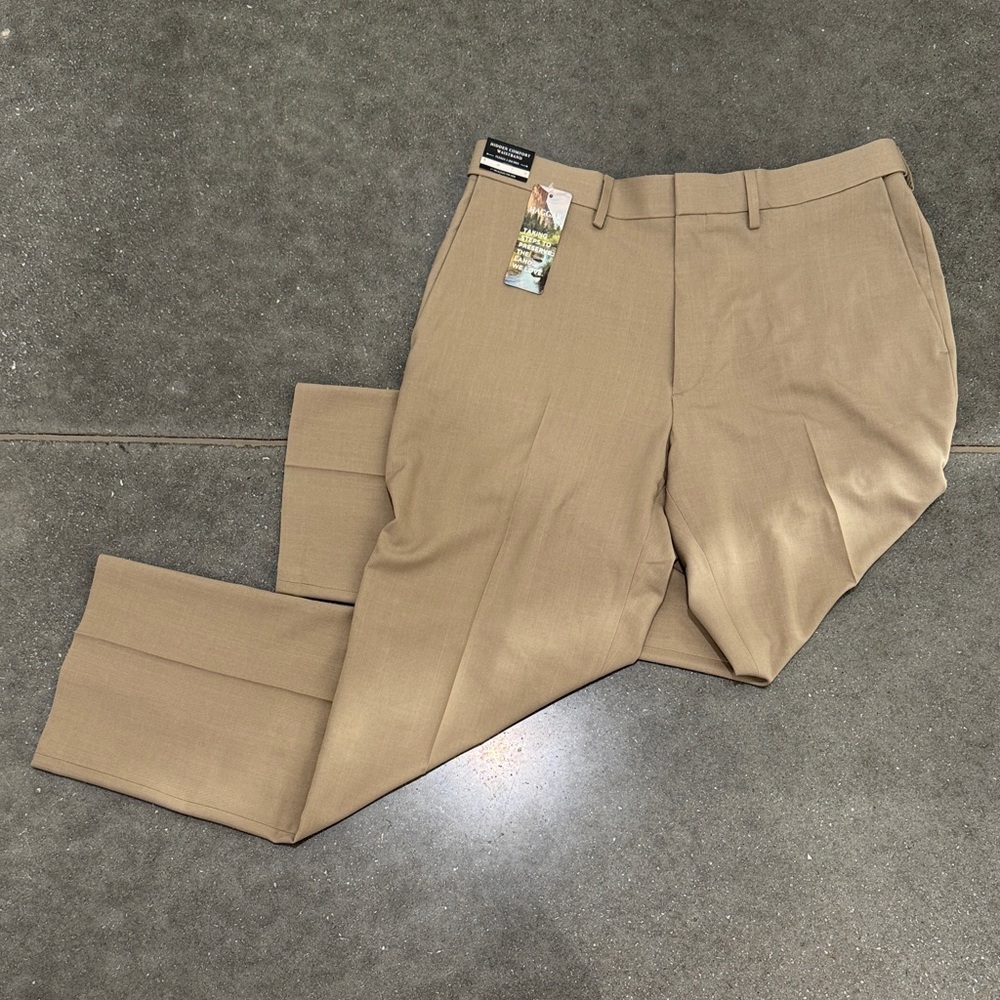 Haggar Khaki Dress Pants Hidden Comfort Waistband New With Tags 36W X 29L